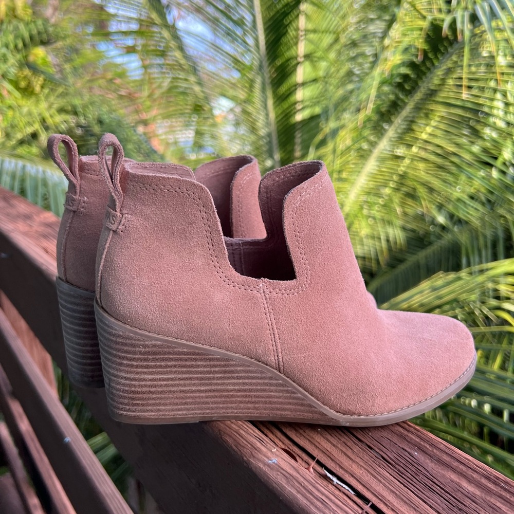 Toms Tan Heeled Boots with Wedge Heel